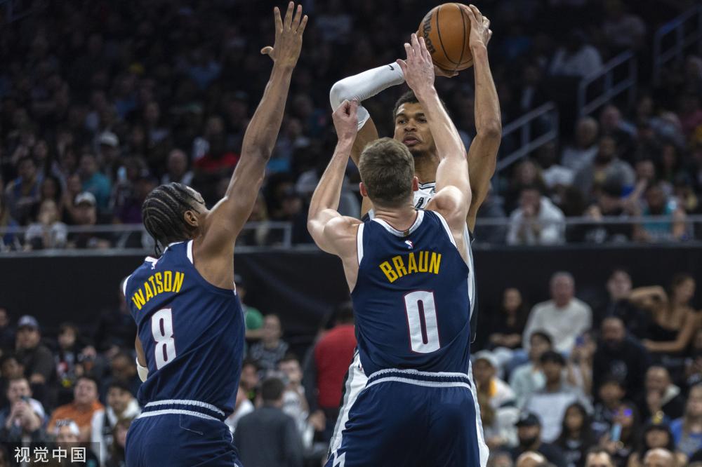 另一方面在 另一方面在