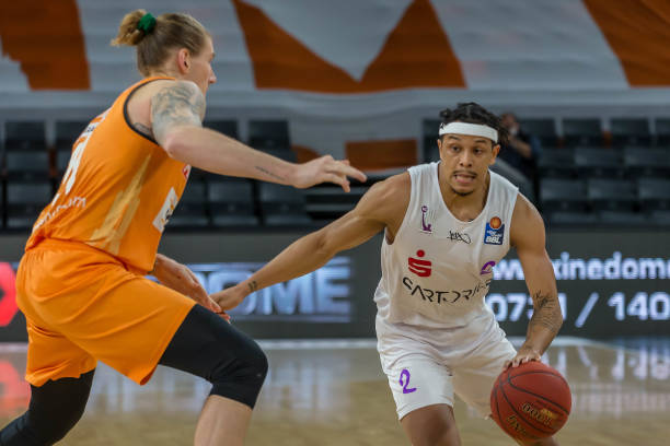 临场指挥 临场指挥