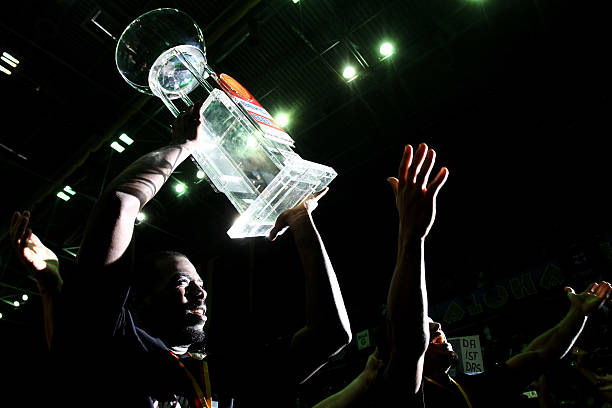 纽卡签下德 纽卡签下德