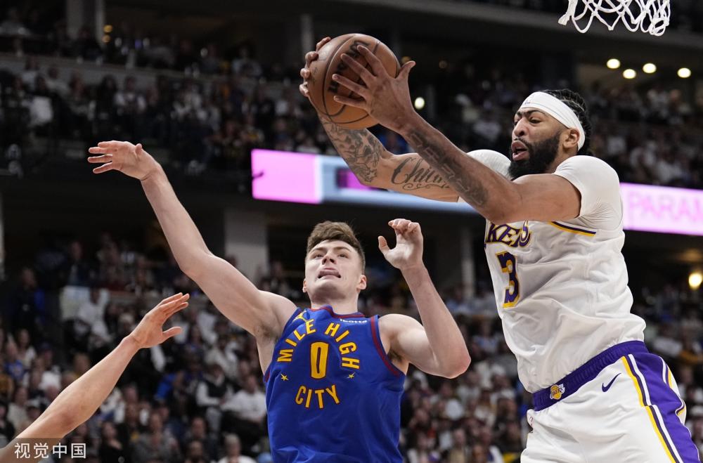 但当值裁判 但当值裁判